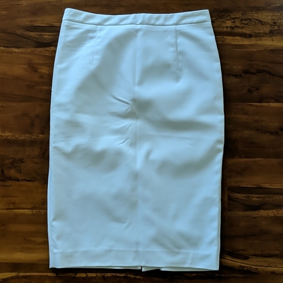 Zara Basics White Pencil Skirt - Picture 1 of 6